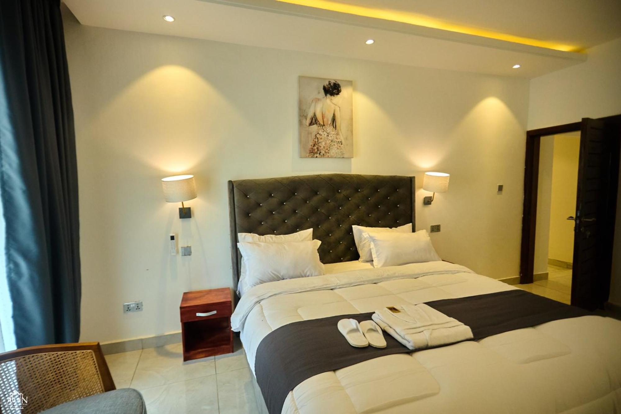 Aiden Homes And Apartments Hotel Koforidua Exterior photo