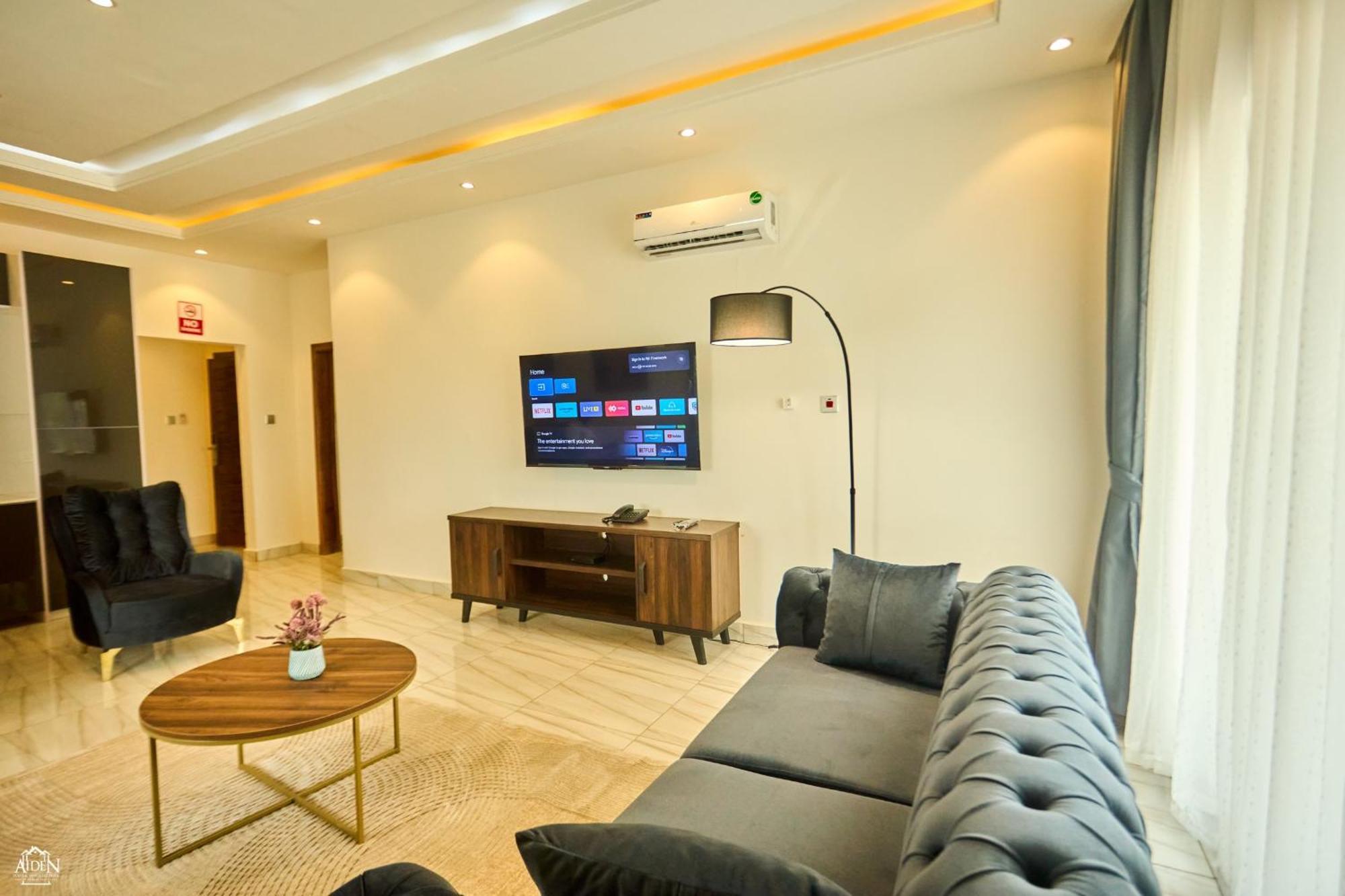 Aiden Homes And Apartments Hotel Koforidua Exterior photo