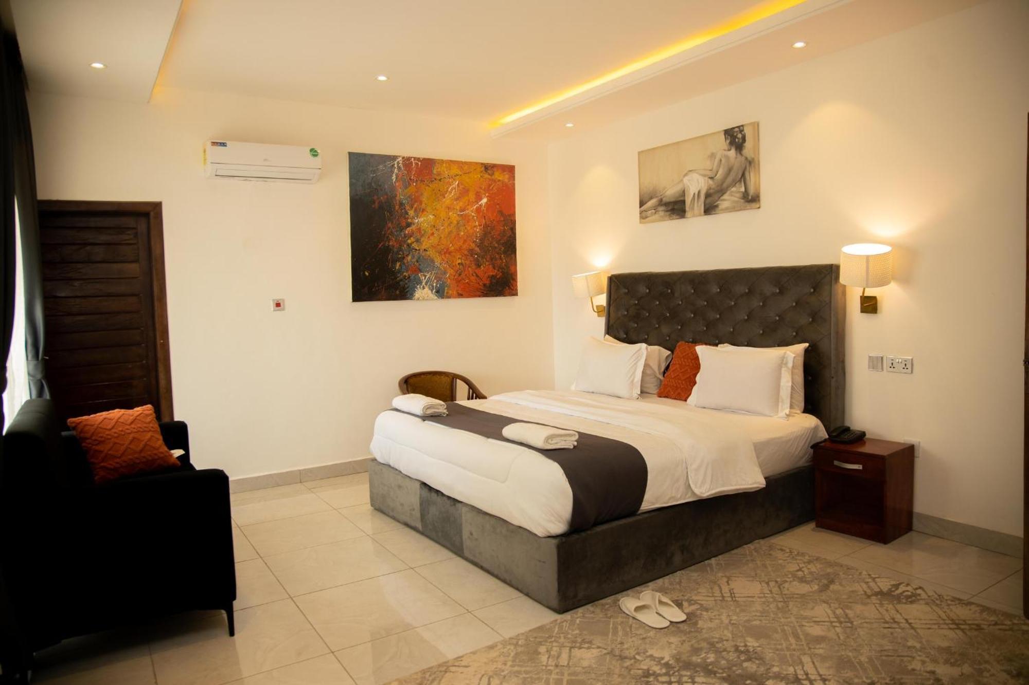 Aiden Homes And Apartments Hotel Koforidua Exterior photo